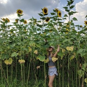 Meet your Posher, Abigail